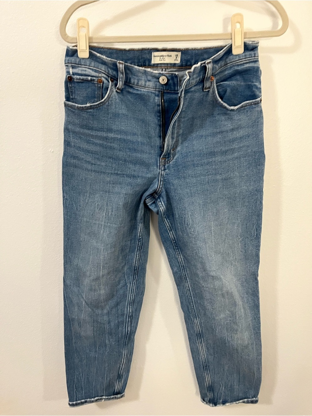 Abercrombie & Fitch High Rise Mom Jeans Blue Denim Jeans - Picture 3 of 5